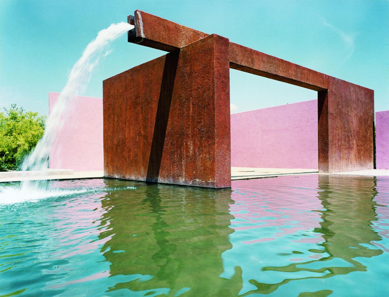 Luis Barragan Horse