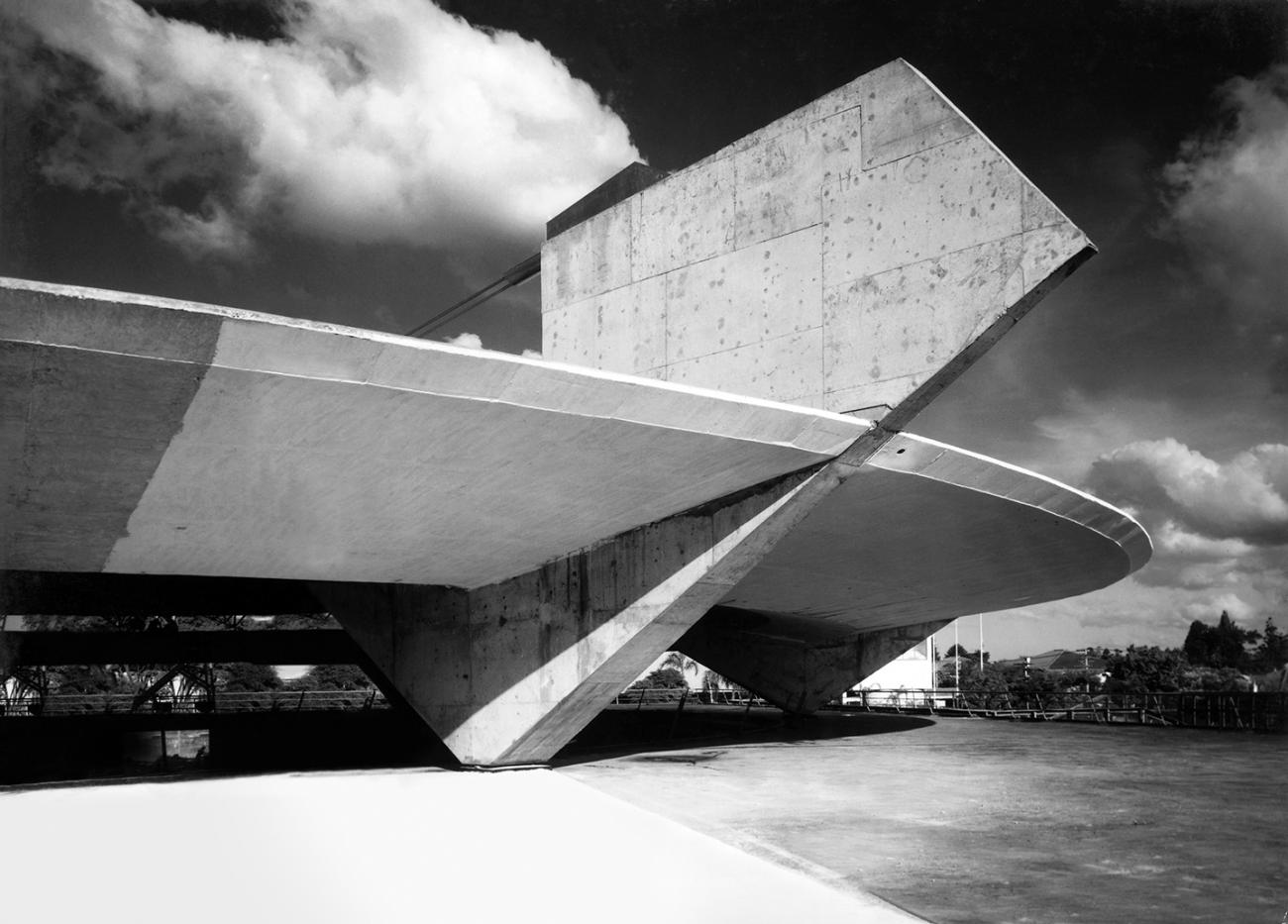 Paulo Mendes da Rocha | The Pritzker Architecture Prize