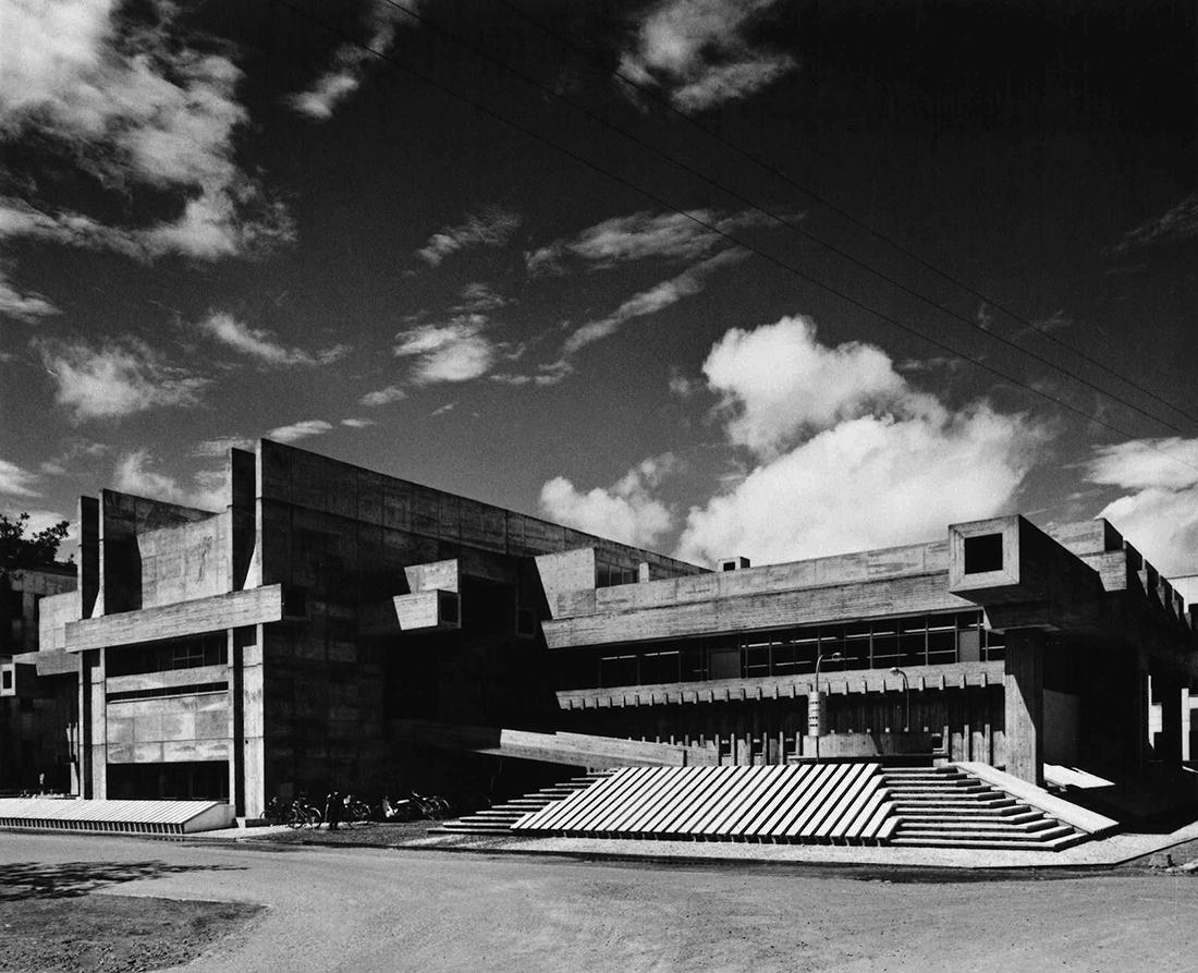 Prefita Biblioteca Prefetturale, foto gentilmente concessa da Yasuhiro Ishimoto Prefita Biblioteca Prefetturale, foto gentilmente concessa da Yasuhiro Ishimoto